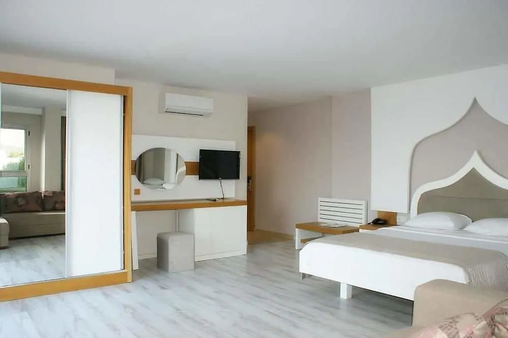 Breeze Beach Hotel By Prestij Gumbet